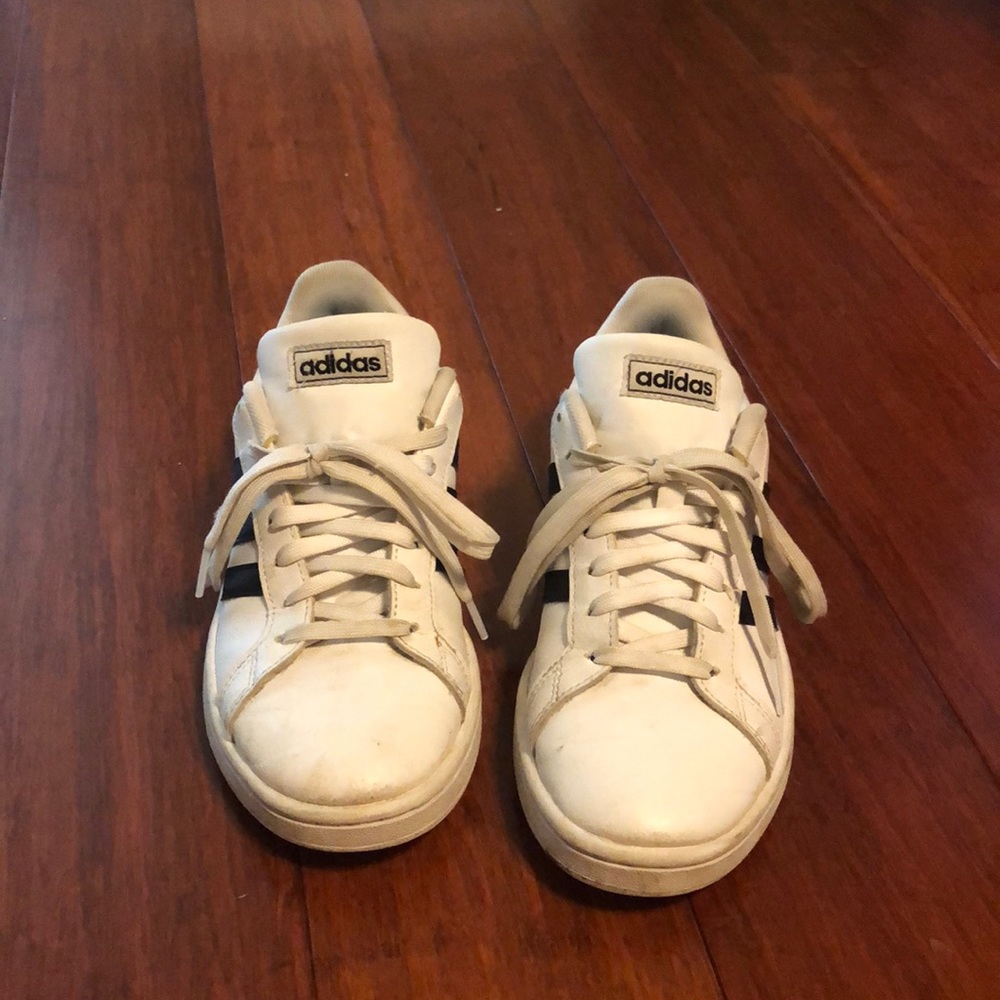 Adidas cloud foam sneakers